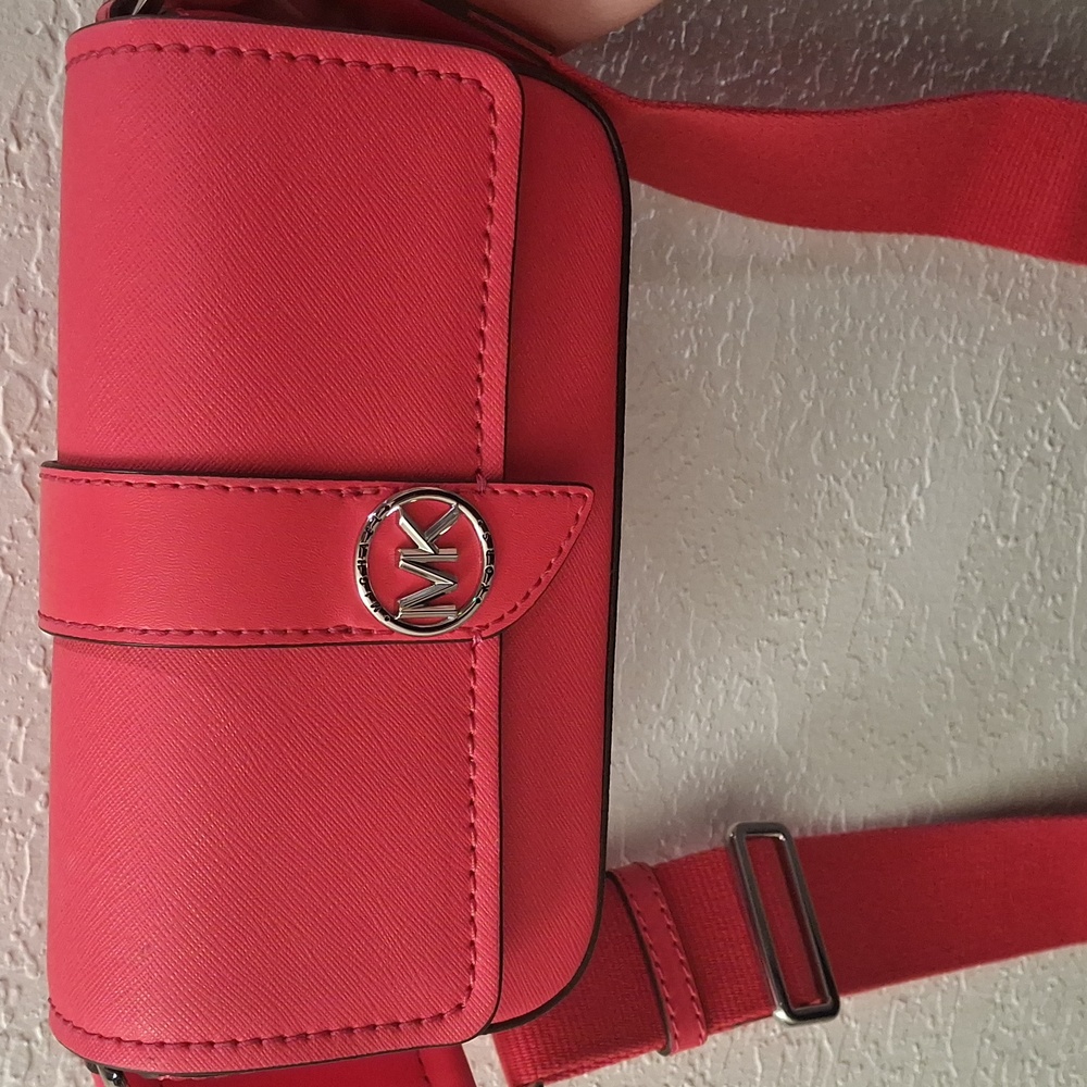 Micheal Kors mini greenwich crossbody